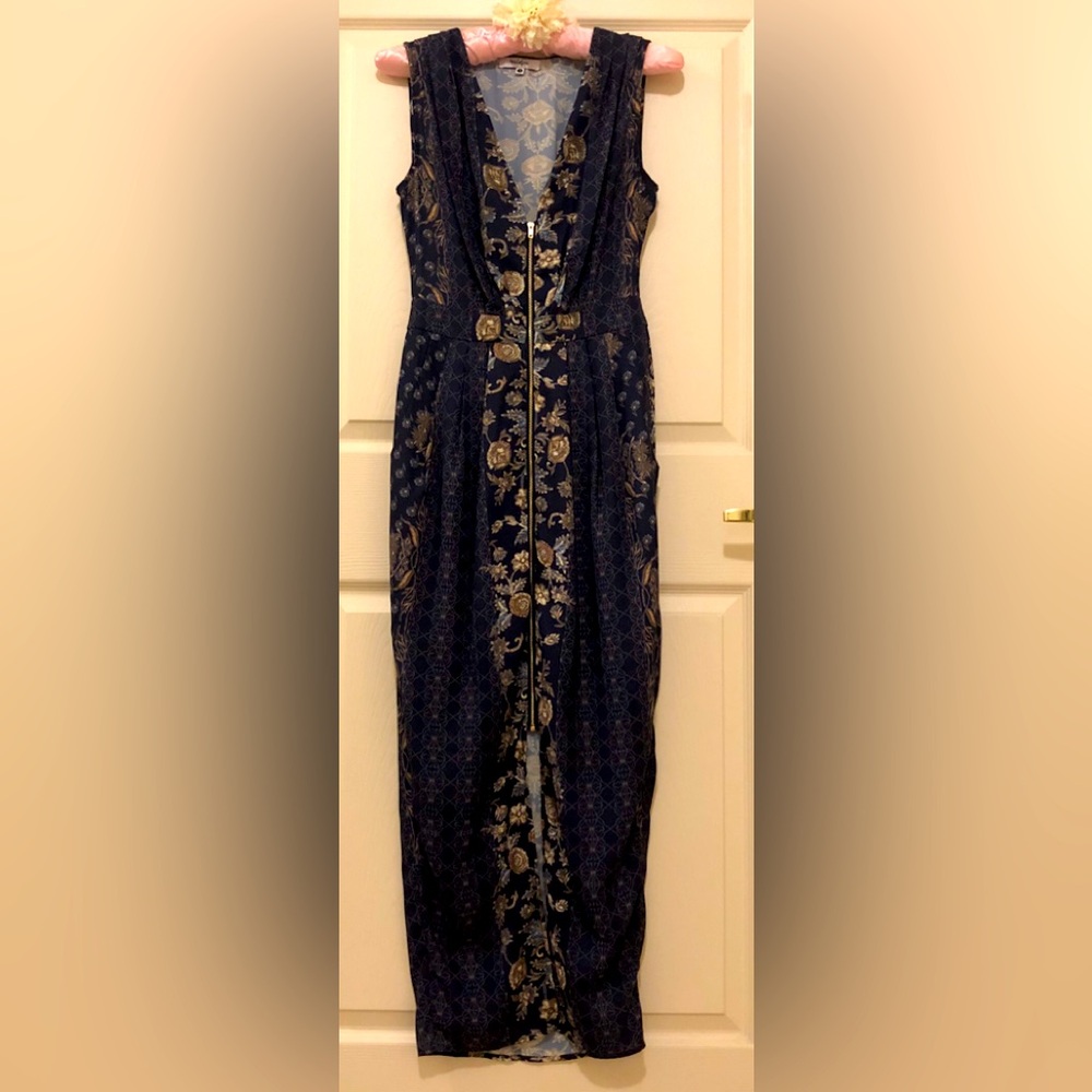 Midi-Maxi Sleeveless Dress with Front Zipper & Hidden Pockets in Navy Floral